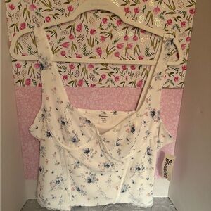 No Boundaries woman’s White Bustier Top szXXL (20) polyester/ spandex NWT